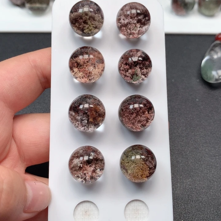 未镶嵌颈饰水晶奔****?水晶