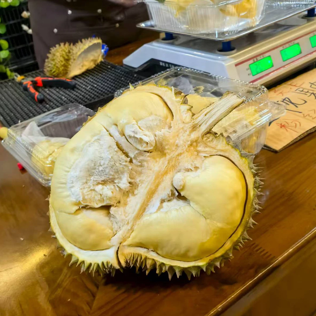 开播福利-新鲜金枕榴莲果肉核小，粉丝福利价，1kg榴莲同城送金枕泰国