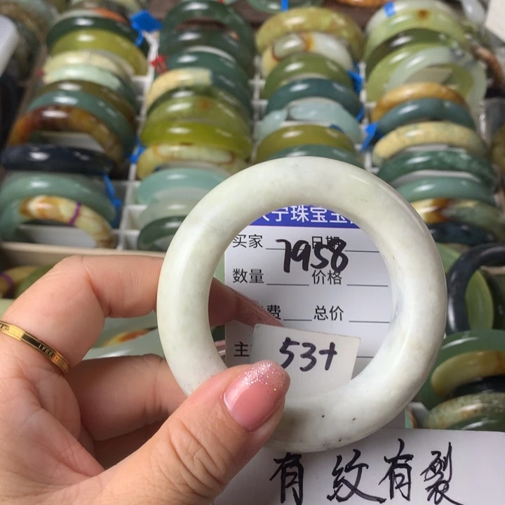 蛇纹石玉未镶嵌手镯7958