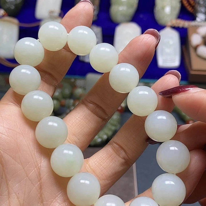 和田玉未镶嵌手链