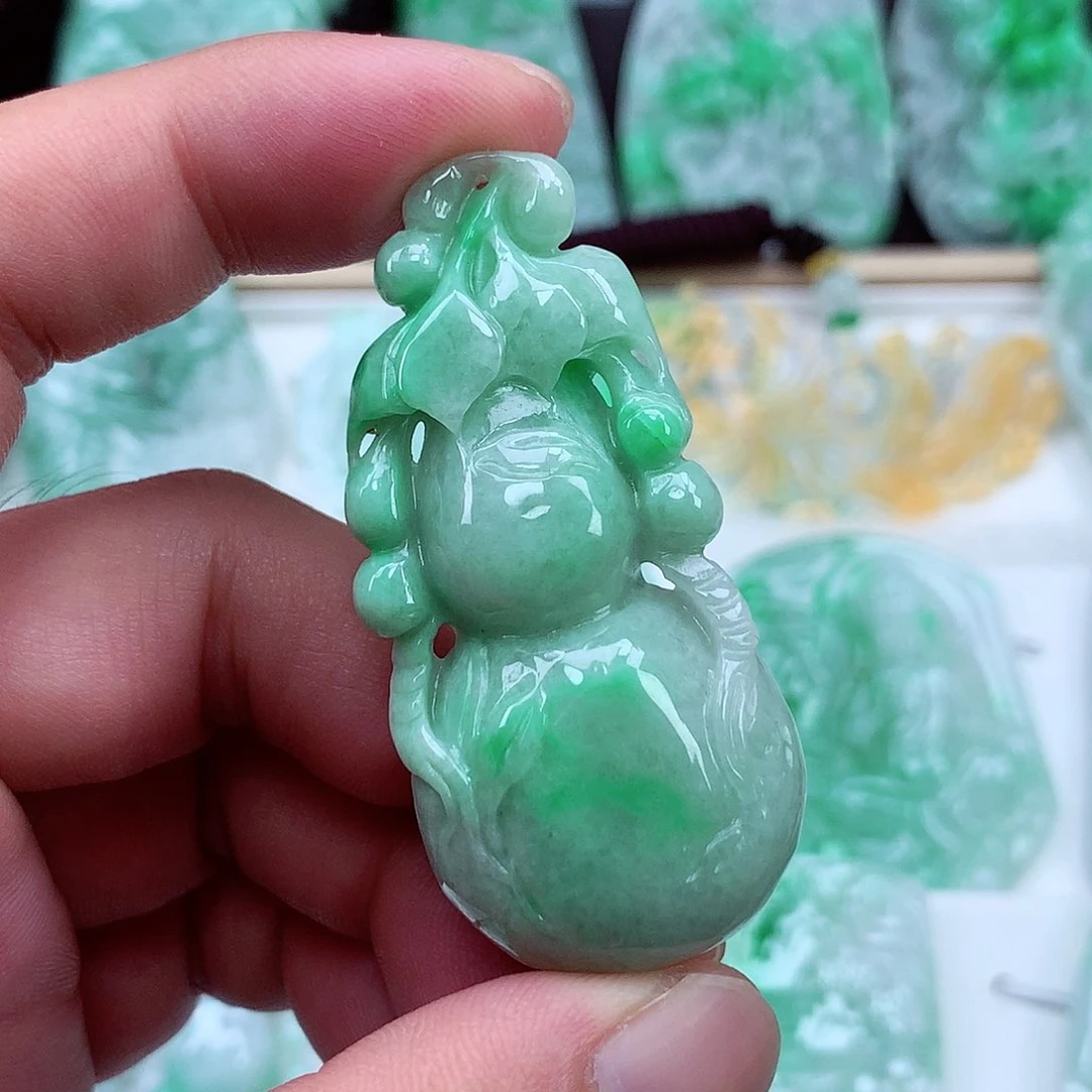 翡翠未镶嵌颈饰翡翠吊坠