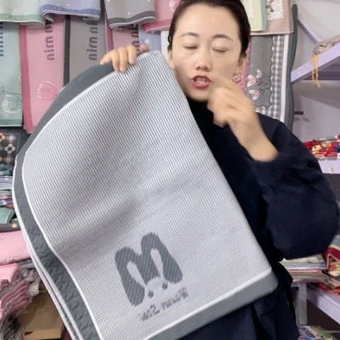 棉特价黑色大字母