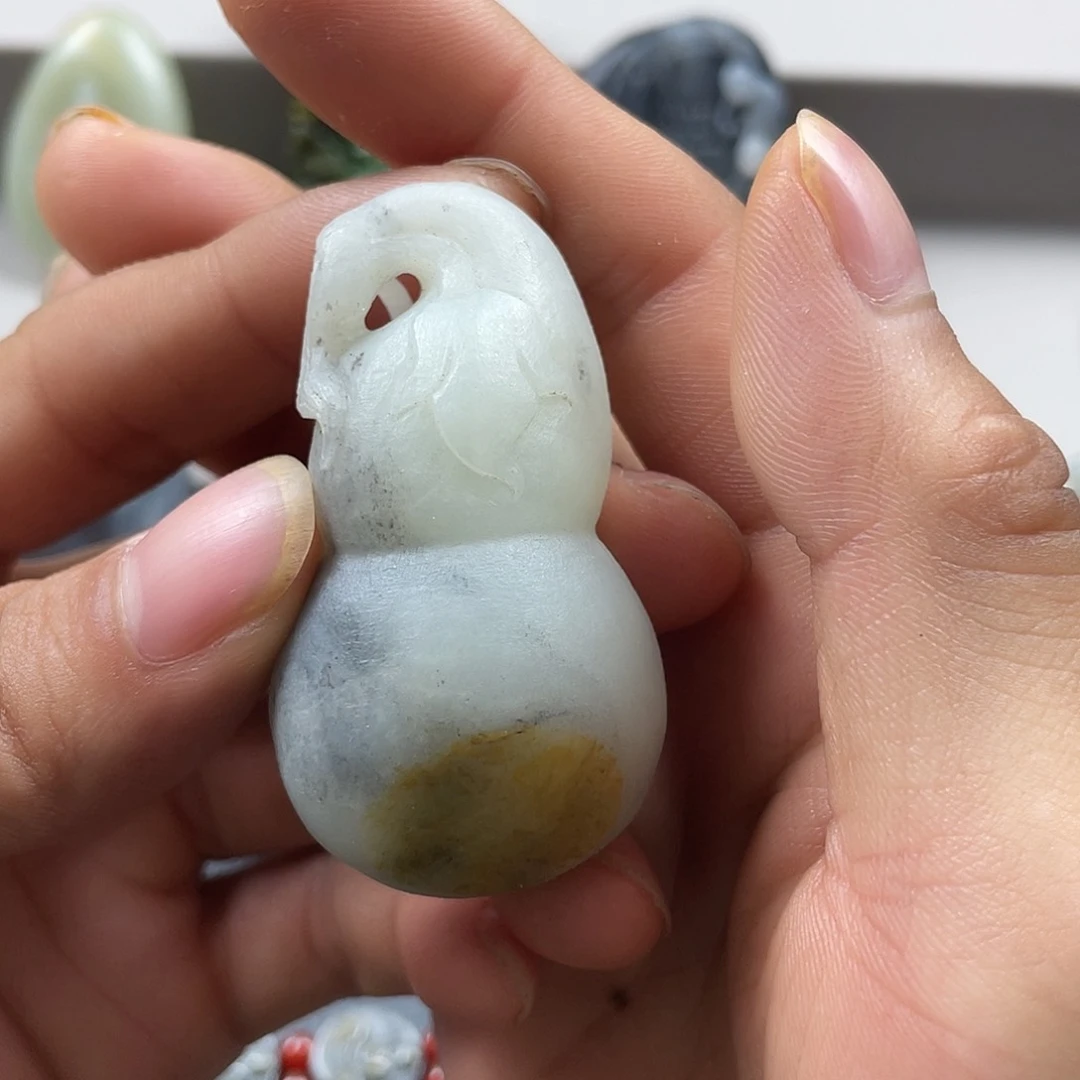 和田玉未镶嵌颈饰风*驭