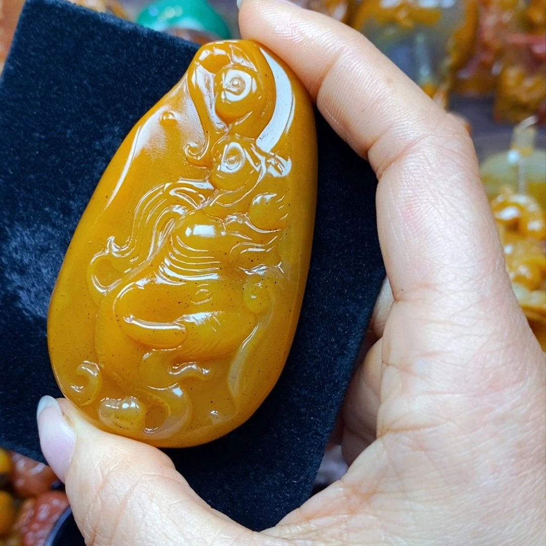 未镶嵌石英质玉（黄龙玉）吊坠(不含链)