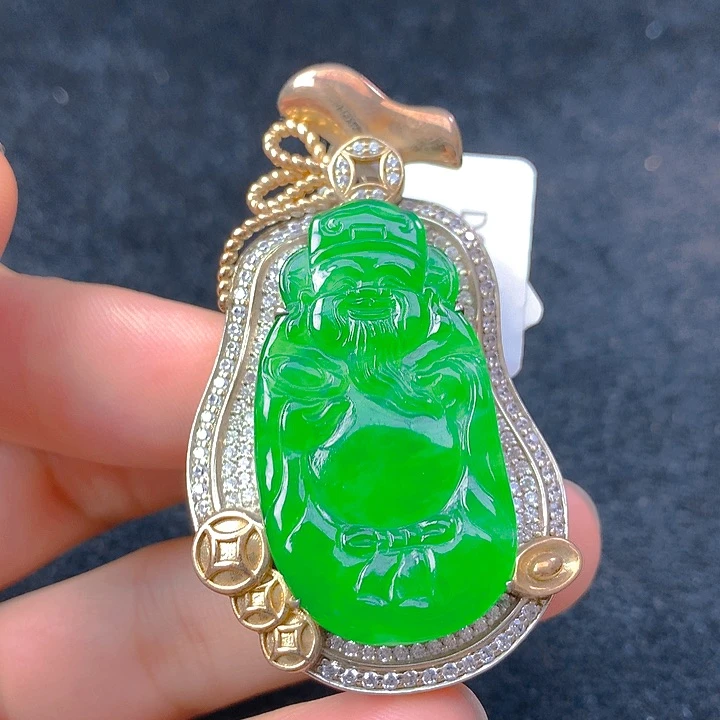 翡翠18K金镶嵌颈饰