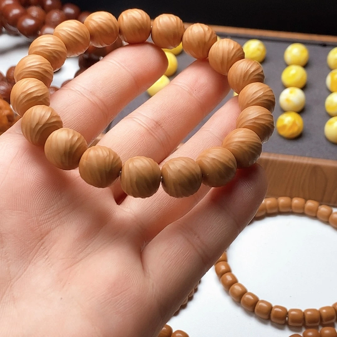 吊坠桃核全品云锦