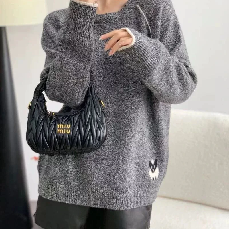 欧洲站2024女冬欧货龄时尚卡通刺绣圆领针织衫毛衣8737