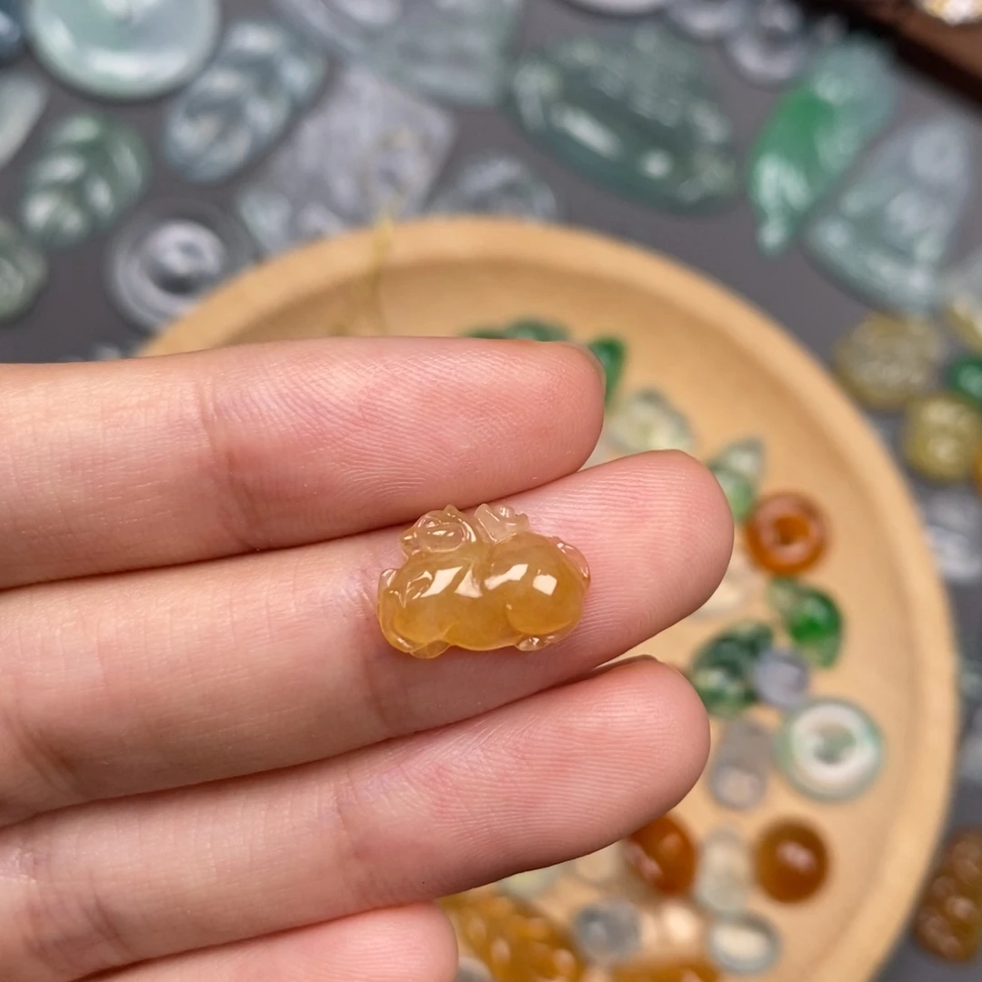 颈饰未镶嵌翡翠翡翠