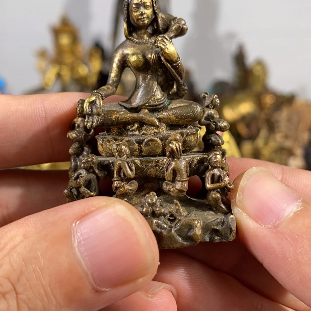 铜克什米尔风格绿度母造像