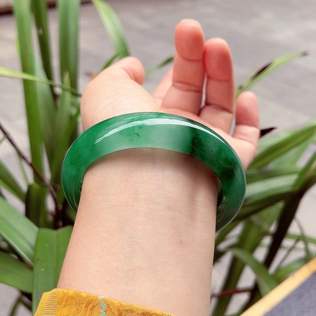 石英质玉未镶嵌手镯