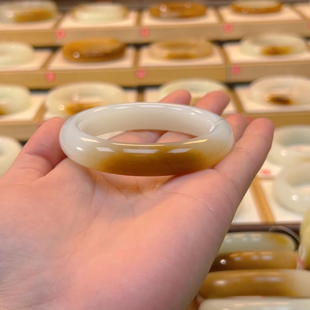 和田玉手镯未镶嵌15