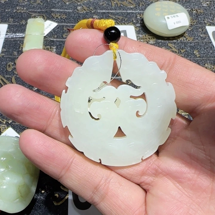 和田玉颈饰未镶嵌左****8