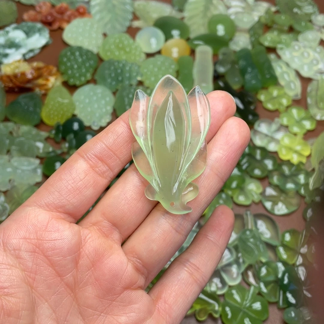 蛇纹石玉合金颈饰