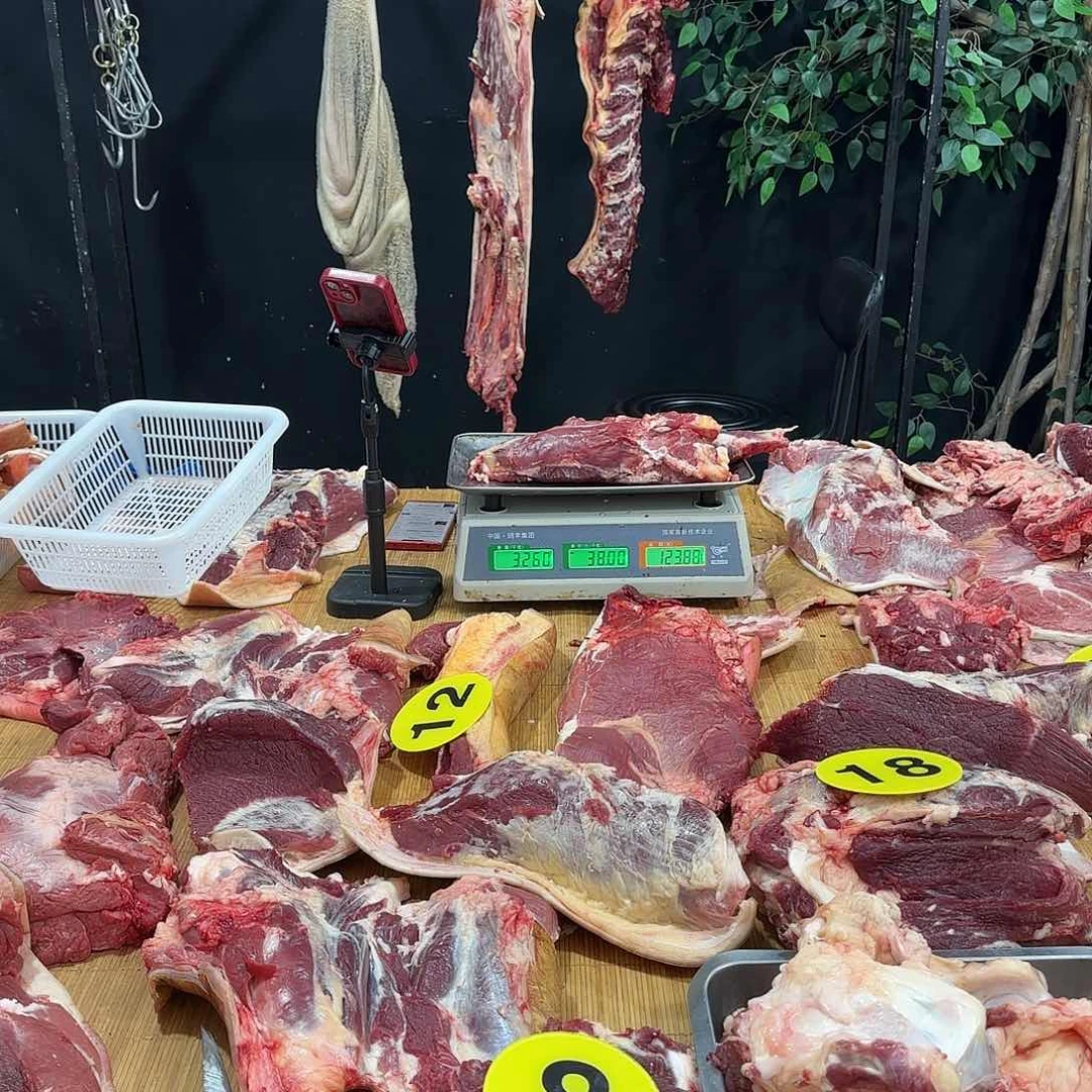 巴***店中国大陆包装7天去皮辣椒条3.26