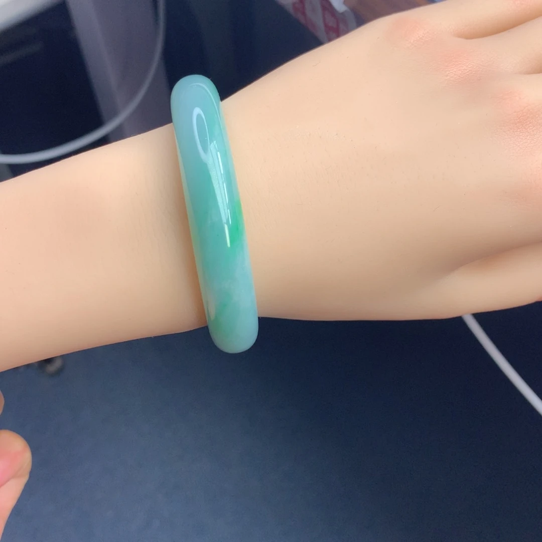 翡翠手镯未镶嵌53正圈