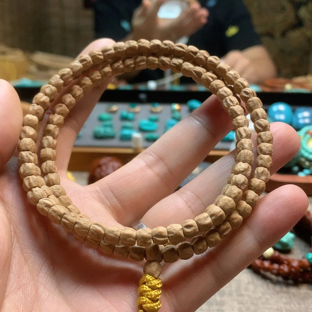 吊坠柏香籽/百香籽热振粉皮红油方块顺