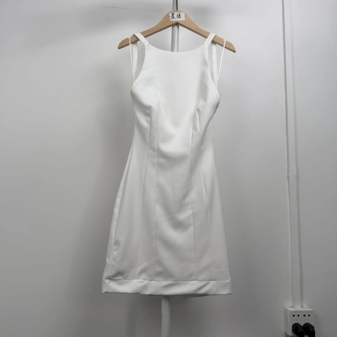 7009性感轻奢设计透气裙显瘦法式收腰时尚女装小众欧美风气质百搭