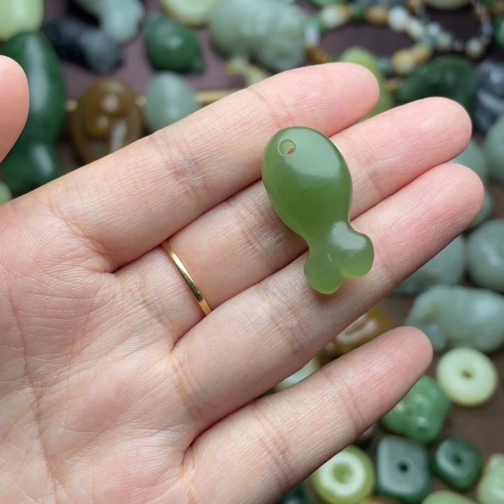 【闪购商品】颈饰未镶嵌和田玉招**金