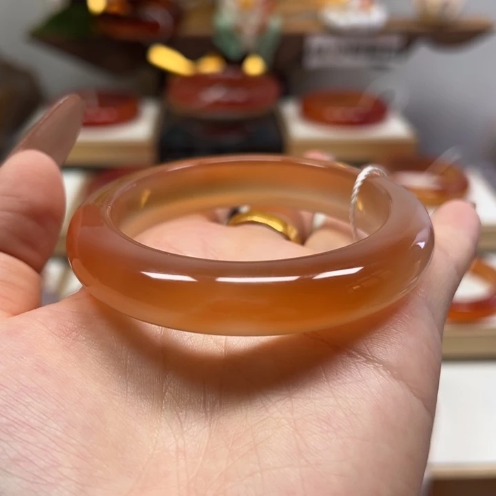 手镯玛瑙/玉髓未镶嵌