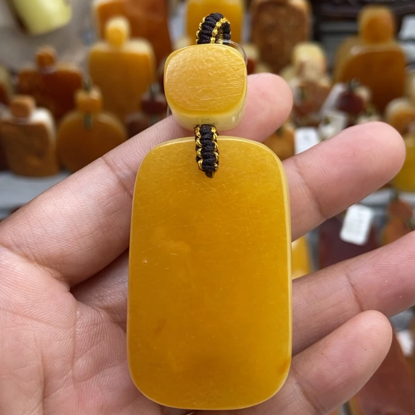 【闪购商品】琥珀颈饰未镶嵌