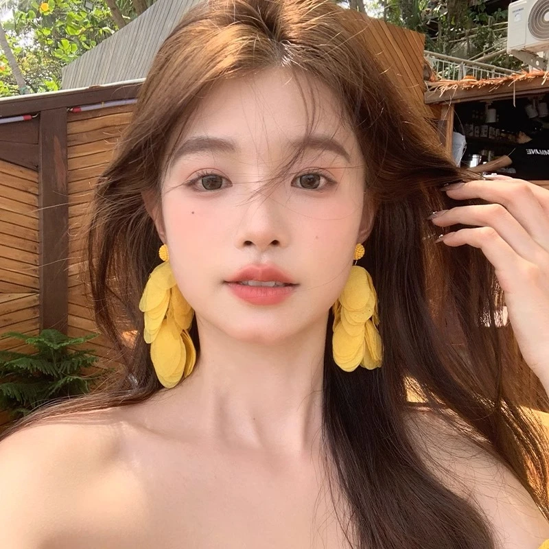 铜合金耳饰 海边度假氛围黄色花瓣流苏耳环夏季波西米亚耳钉耳饰