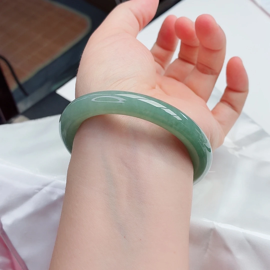翡翠未镶嵌手镯9号-57圈口