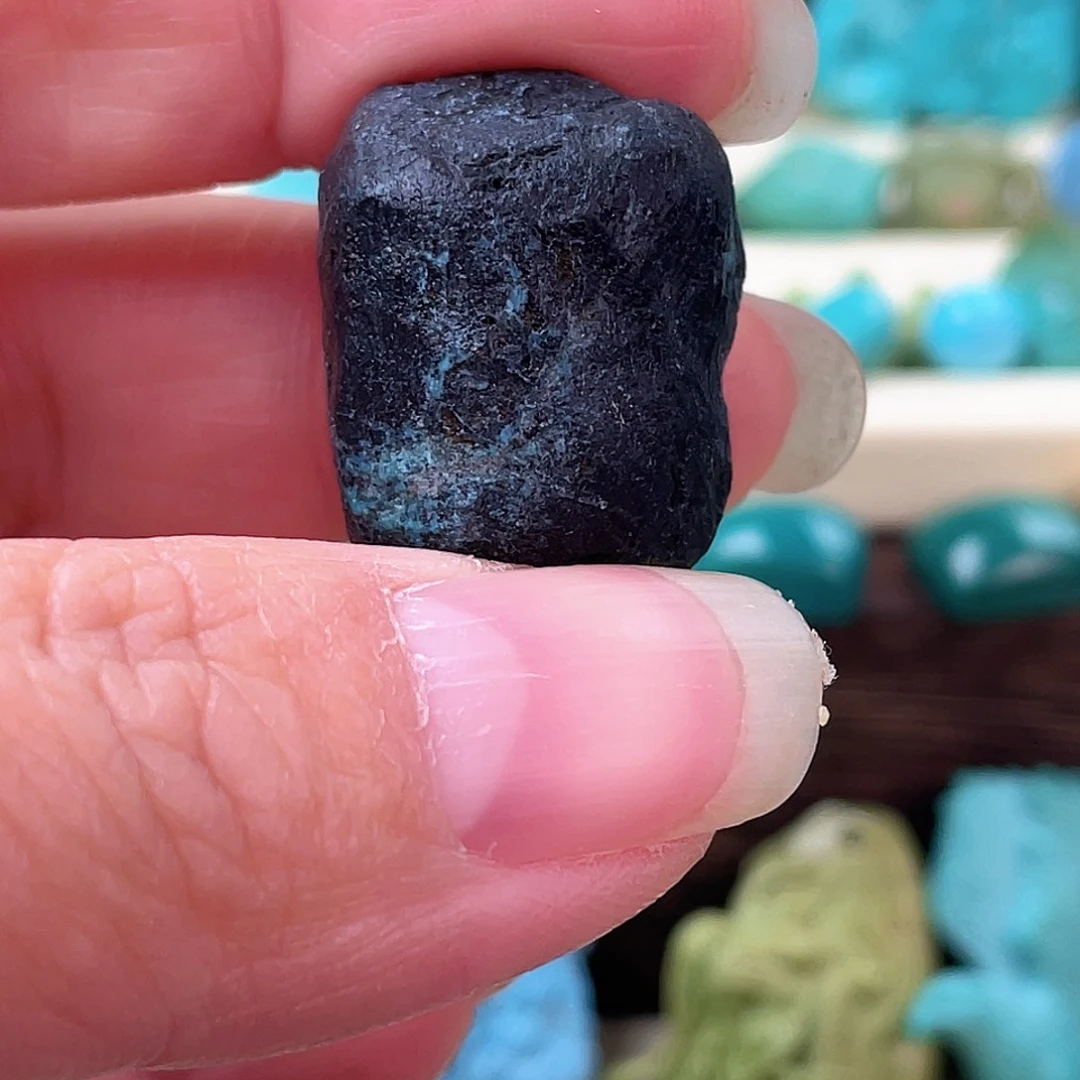 庚***雷绿松石未镶嵌平安扣