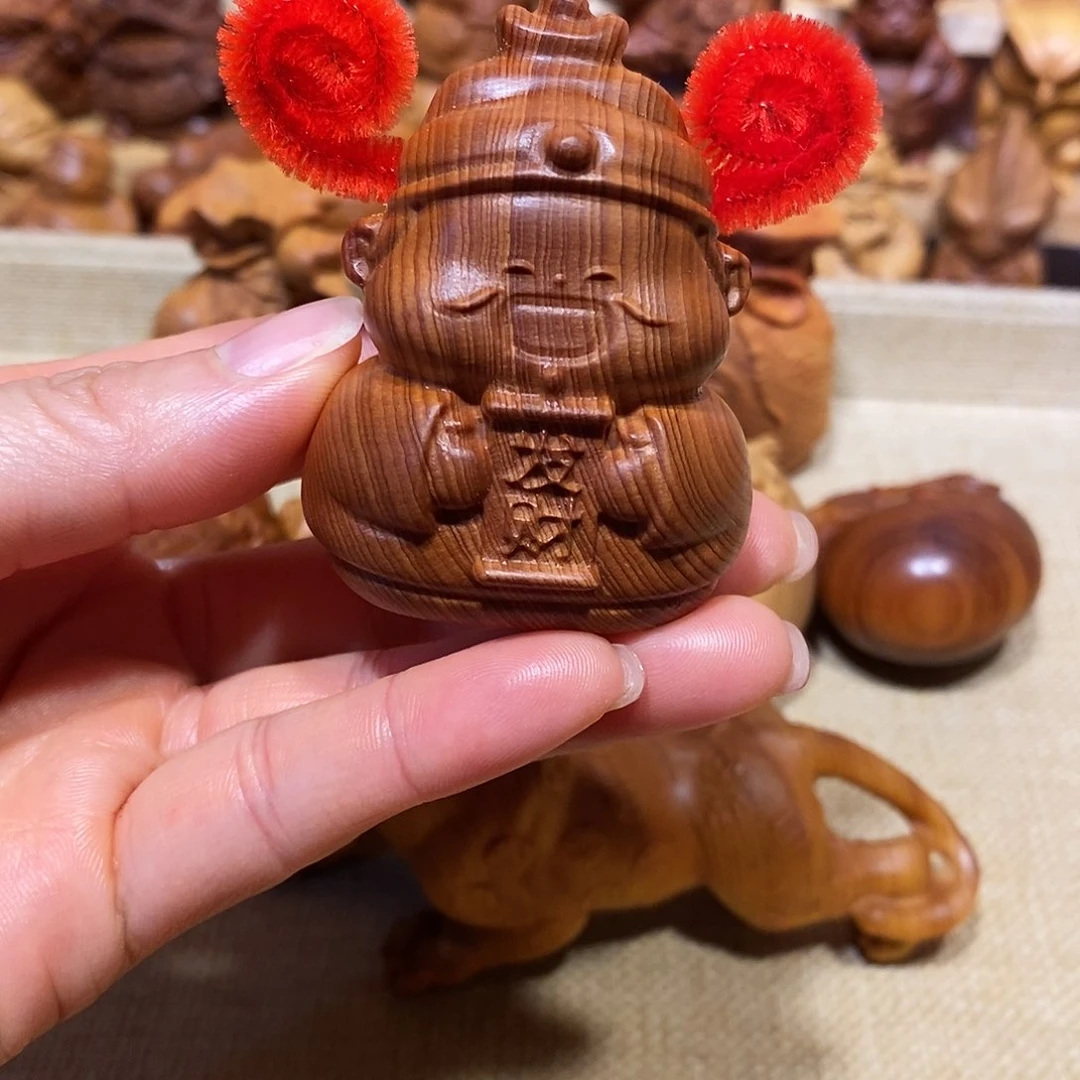 柏木（崖柏）黑*黑崖柏手把件，财神