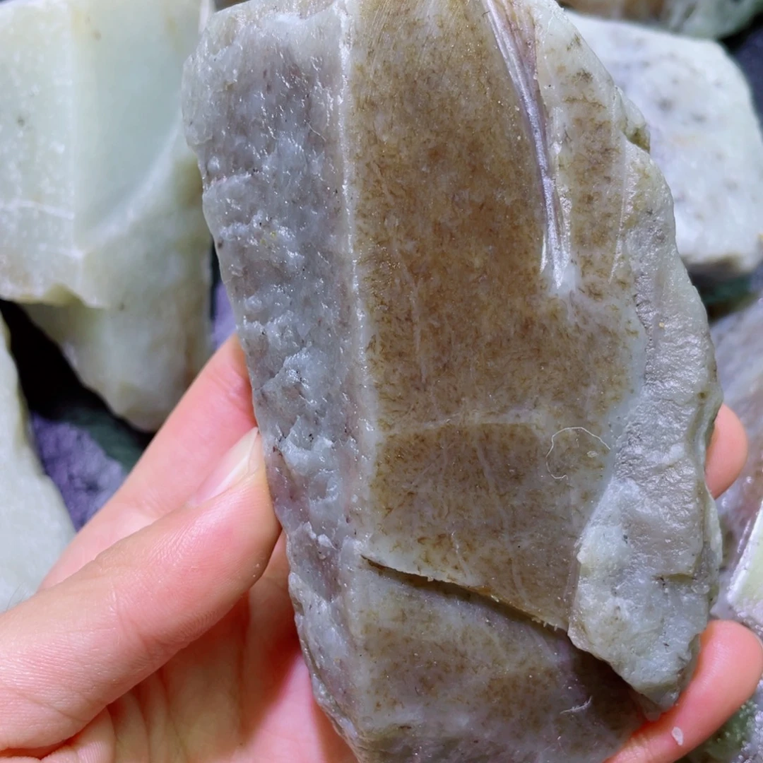 和田玉未镶嵌珠宝半成品