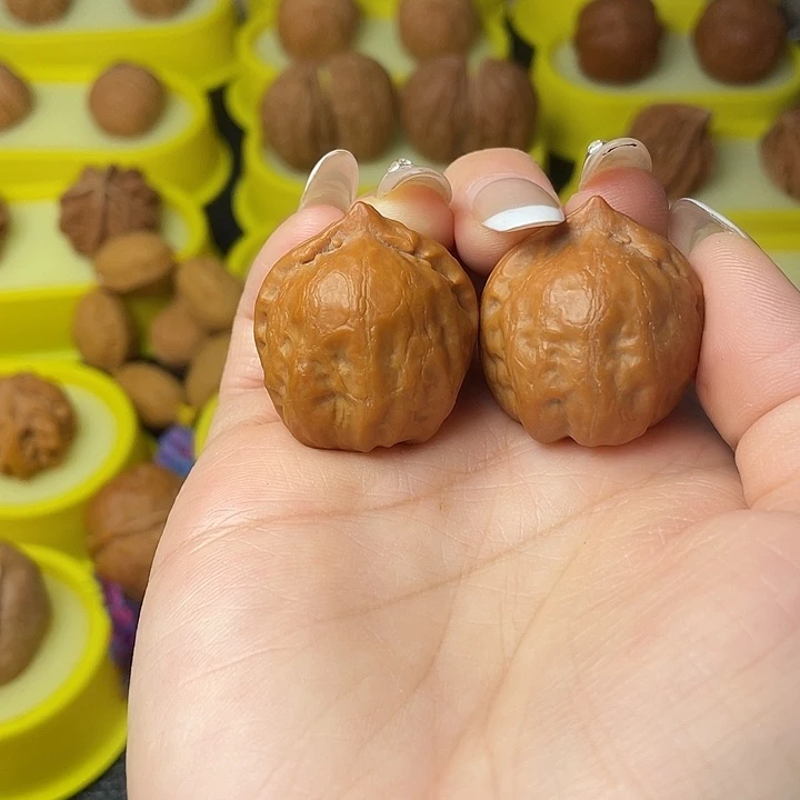 微***醺文玩核桃吊坠光头
