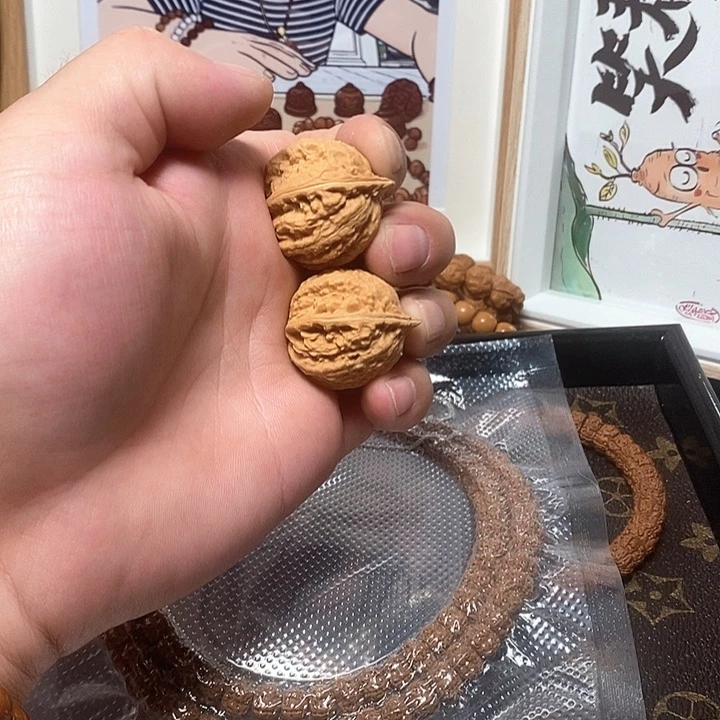 秋****金刚菩提吊坠核桃一对