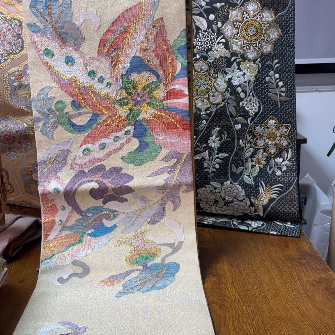 织绣本缂丝六通缂丝