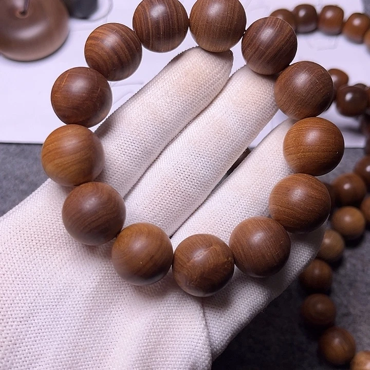 檀香木手串/手链老山檀香黑肉满纹1.8沉水瑕疵珠