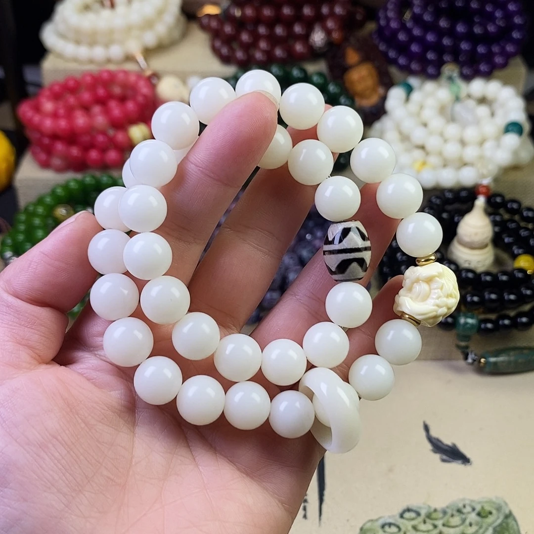 白玉菩提吊坠菩提