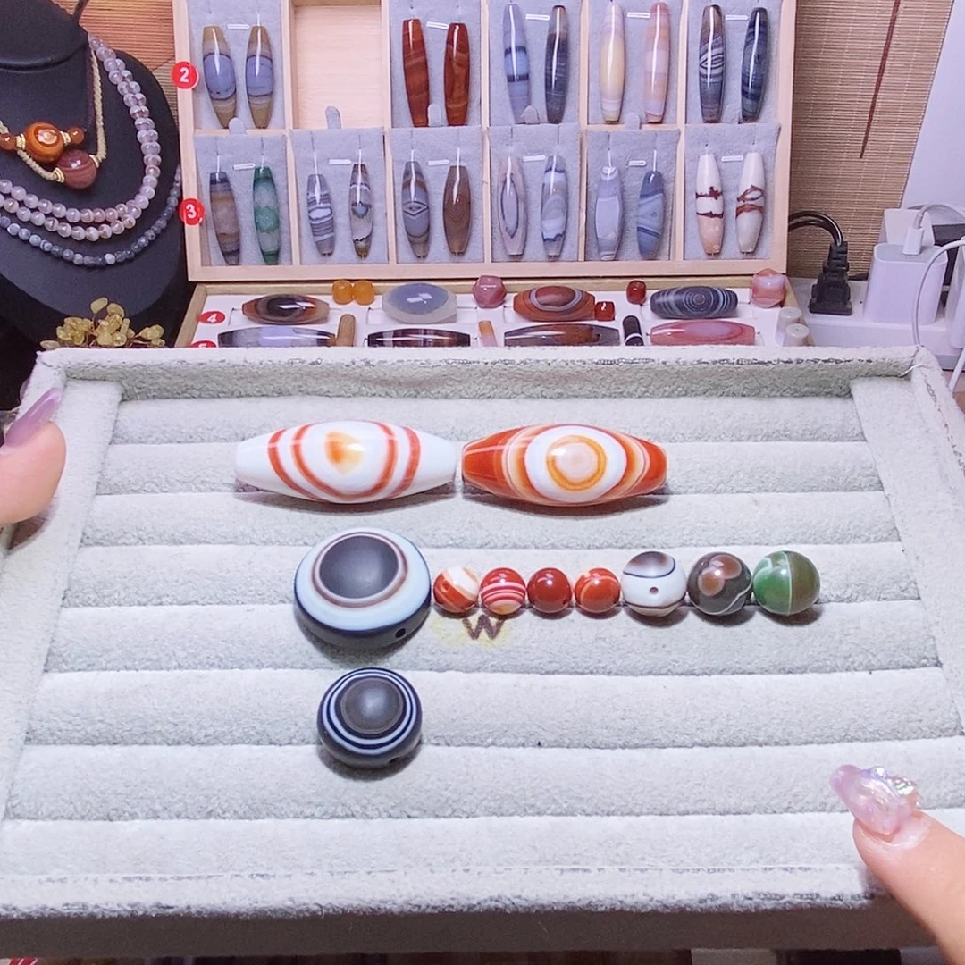 碎***达玛瑙/玉髓未镶嵌颈饰