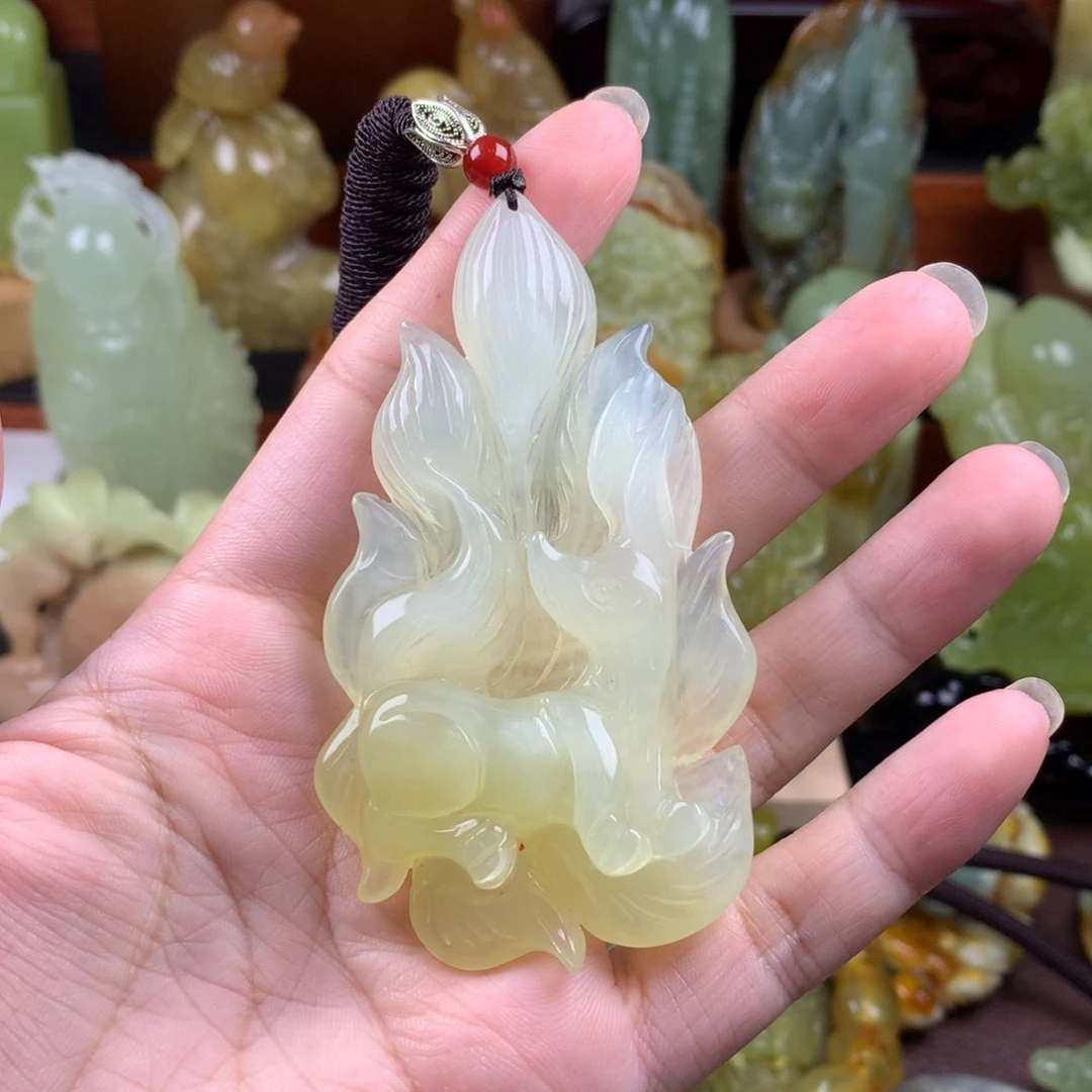 岫玉未镶嵌手把件