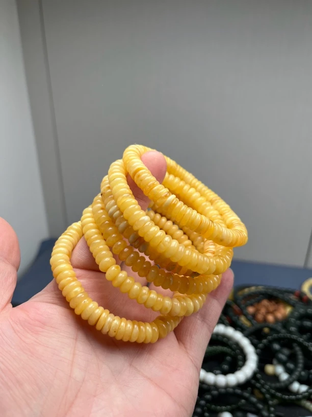 蜜蜡微瑕疵隔片手串直径7+到8+多样发一条