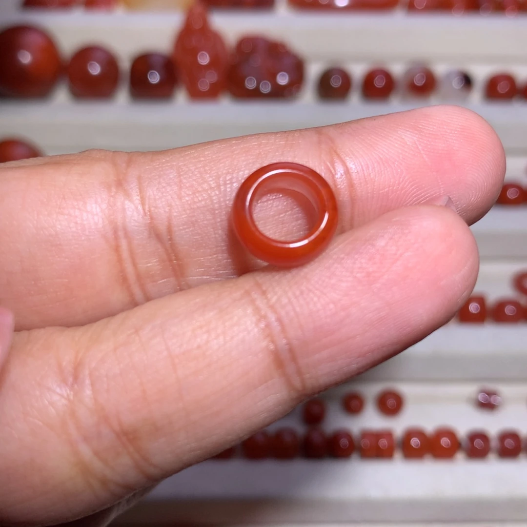 南红玛瑙未镶嵌跑环内径6.6微纹