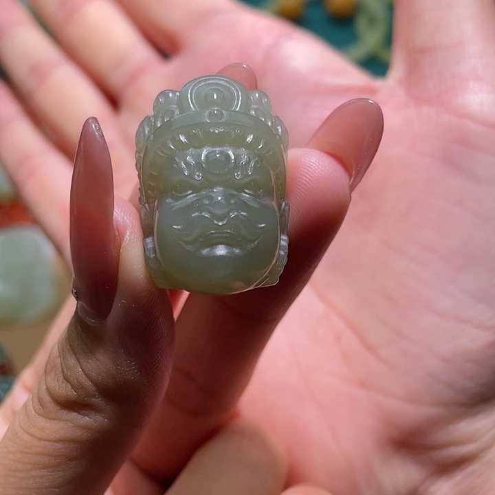 【闪购商品】和田玉未镶嵌颈饰云*