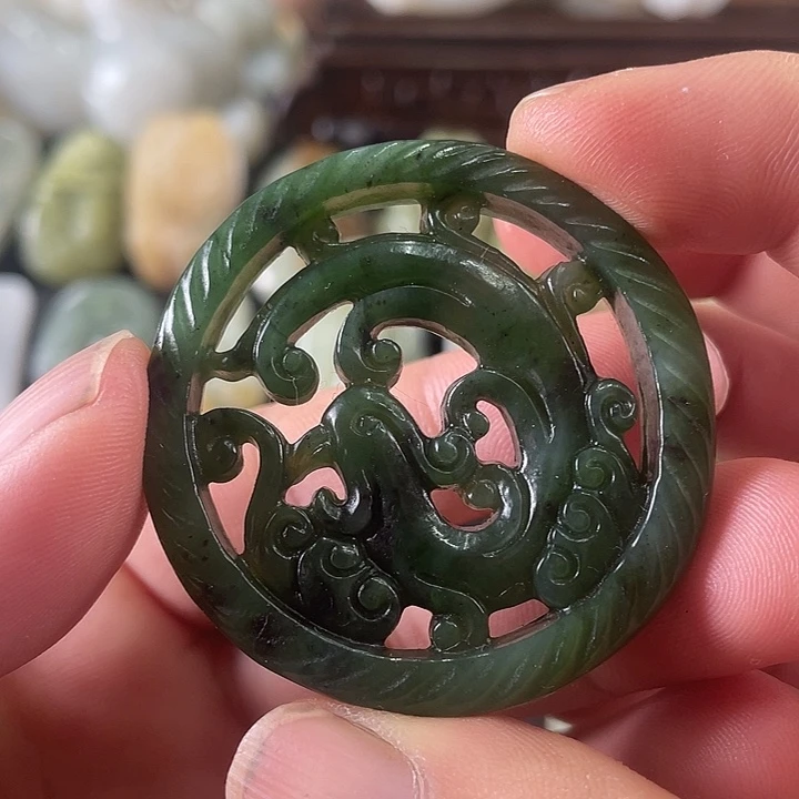 和田玉未镶嵌挂件