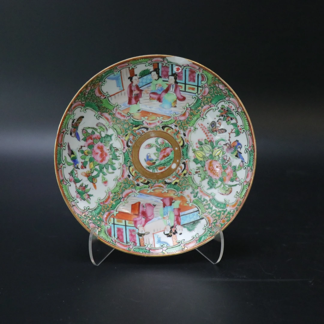 Lot.25120678清晚期广彩开窗人物花鸟纹赏盘 直径：约15.6cm
