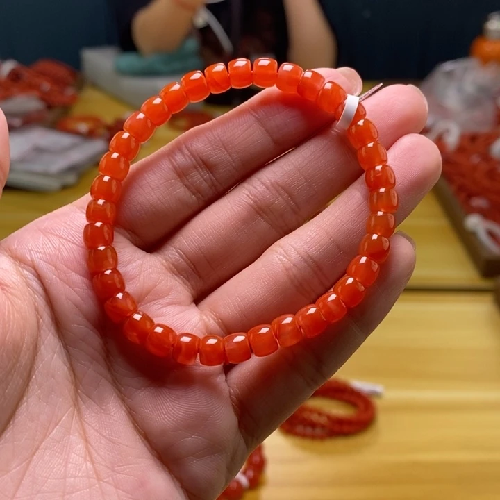 南红玛瑙未镶嵌6mm  多样性发一