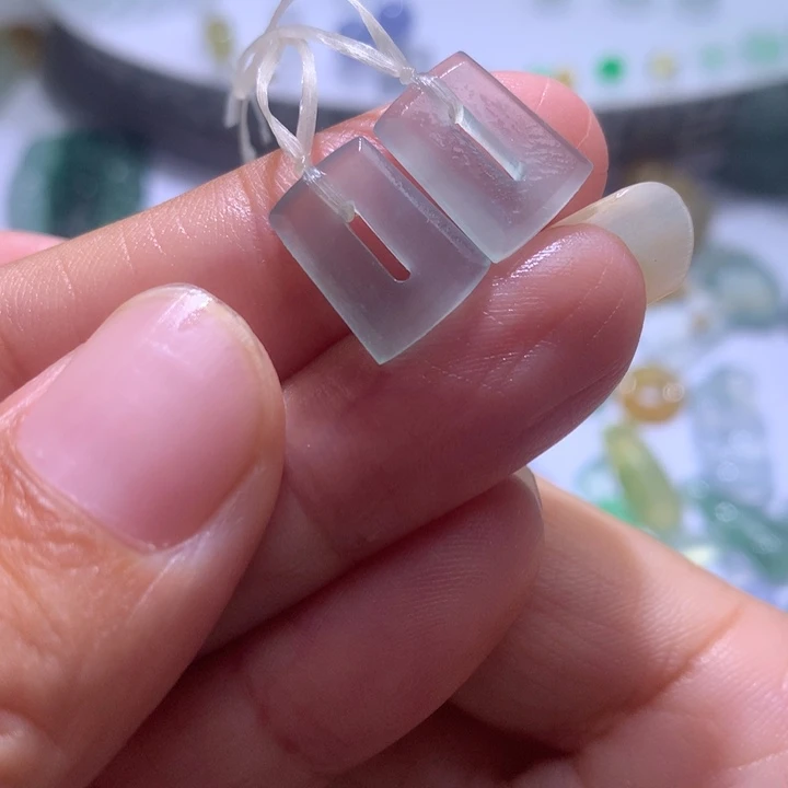 定制翡翠未镶嵌高冰蓝杠福贝