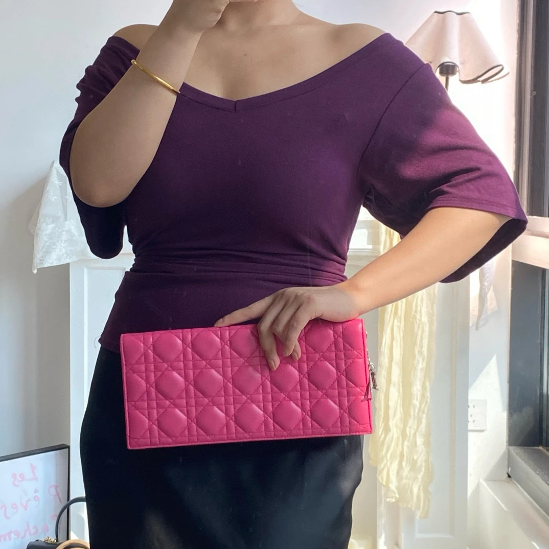 95新 DIOR/迪奥 dior玫红色七格横版手拿斜挎链条包