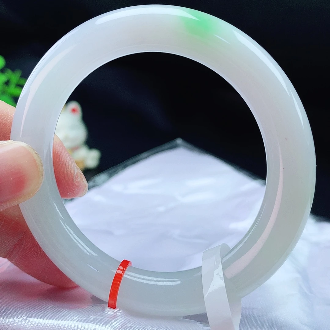 翡翠手镯未镶嵌52胖