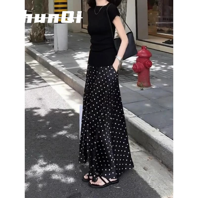 淳启大码夏季波点半身裙女洋气爆款小众气质高级感显瘦黑色长裙子