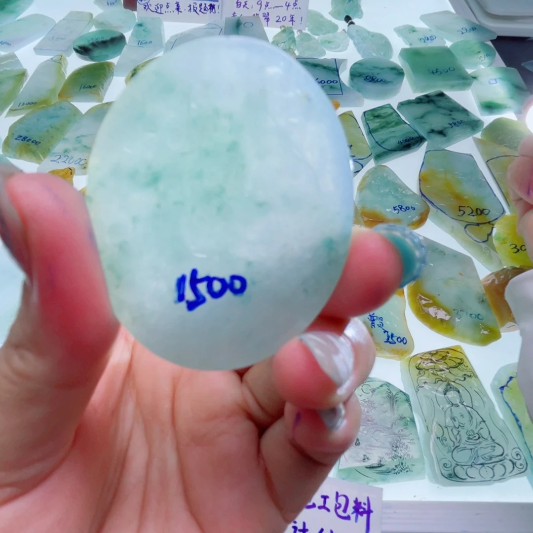 定制翡翠未镶嵌定制翡翠未镶嵌