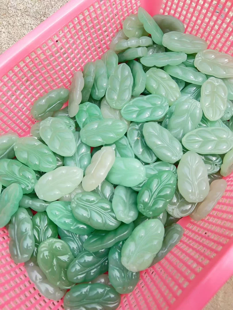 DL-001东陵玉金枝玉叶女款吊坠【微瑕处理】（颜色有微色差拍一发一）