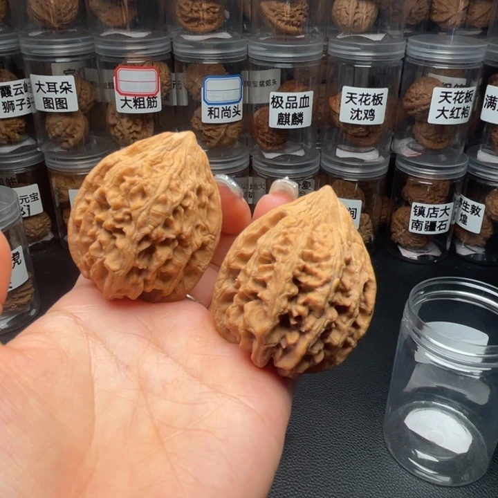 文玩核桃吊坠大沽石40
