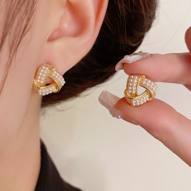 铜合金仿珍珠耳饰 小众设计感韩系轻奢几何三角形小米珠珠耳钉468